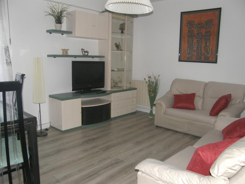 Atico Con Terraza En La Jota Apartment Zaragoza Exterior photo