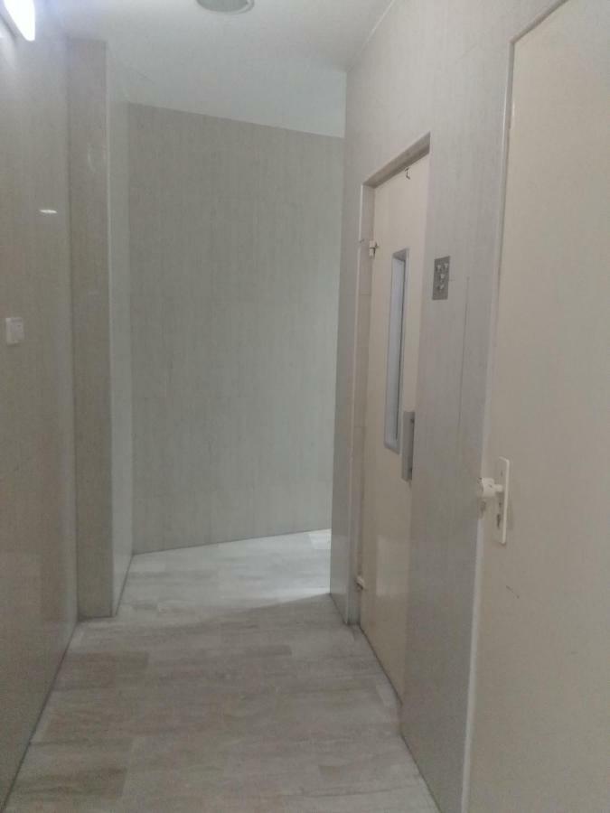 Atico Con Terraza En La Jota Apartment Zaragoza Exterior photo